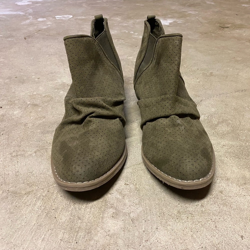 Women’s boots